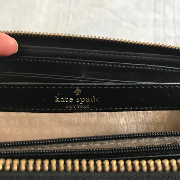 Kate Spade striped wallet EUC - Picture 6 of 7